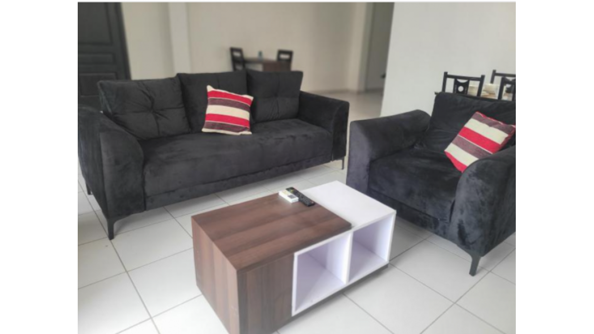 2 bed flat to let, Crown Lodge, Elystan Street - African Land