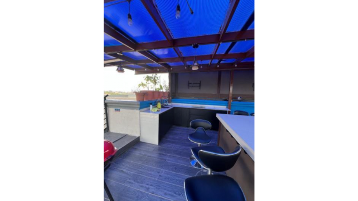 2 bed flat to let, Crown Lodge, Elystan Street - African Land