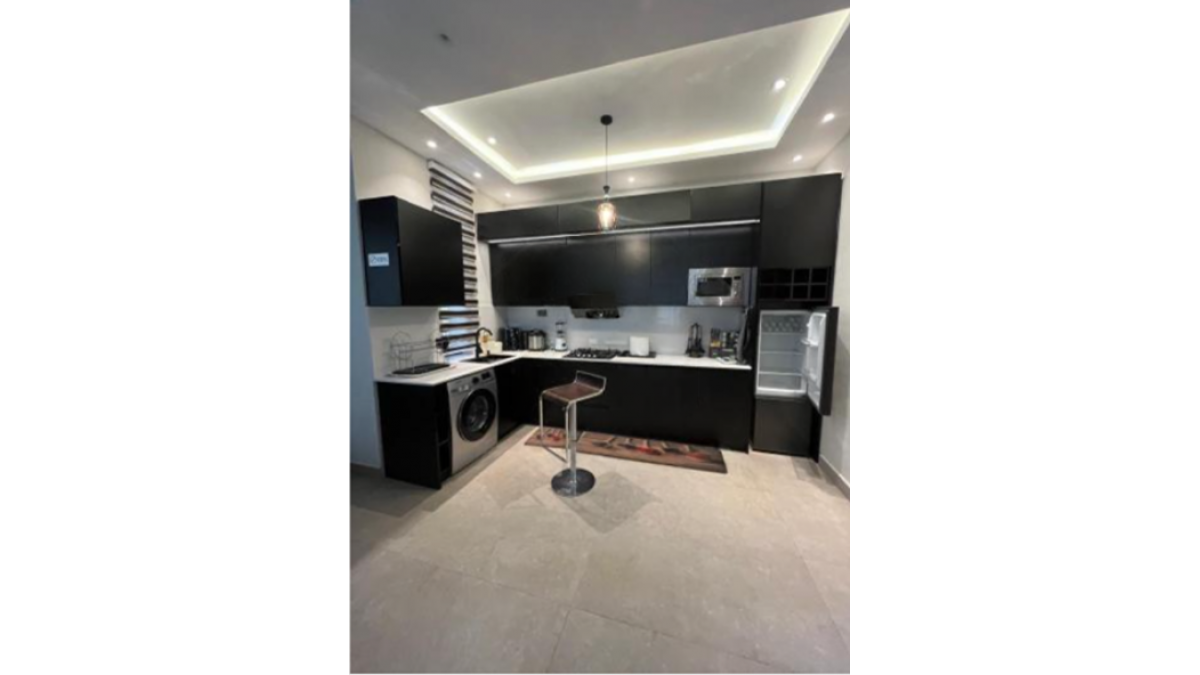 2 bed flat to let, Crown Lodge, Elystan Street - African Land
