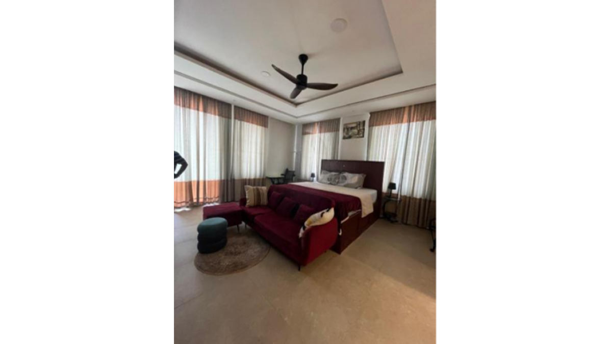 2 bed flat to let, Crown Lodge, Elystan Street - African Land