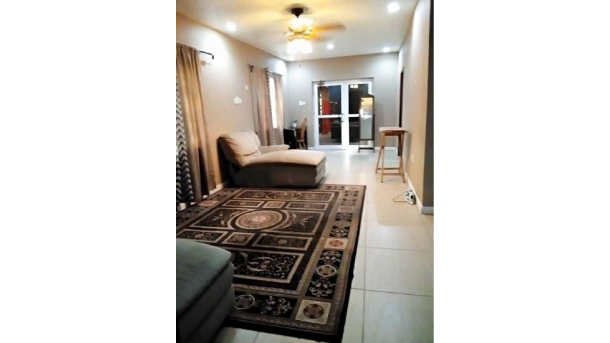 2 bed flat to let, Crown Lodge, Elystan Street - African Land