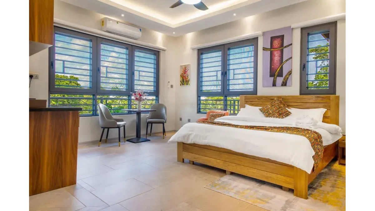 2 bed flat to let, Crown Lodge, Elystan Street - African Land