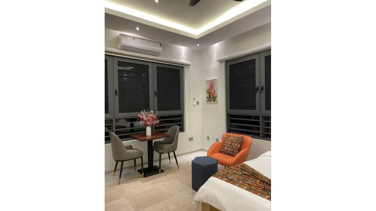 2 bed flat to let, Crown Lodge, Elystan Street - African Land