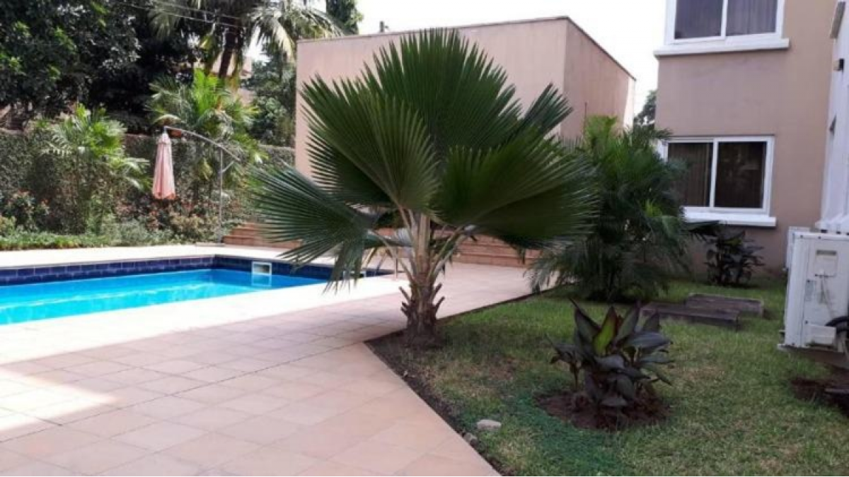 2 bed flat to let, Crown Lodge, Elystan Street - African Land
