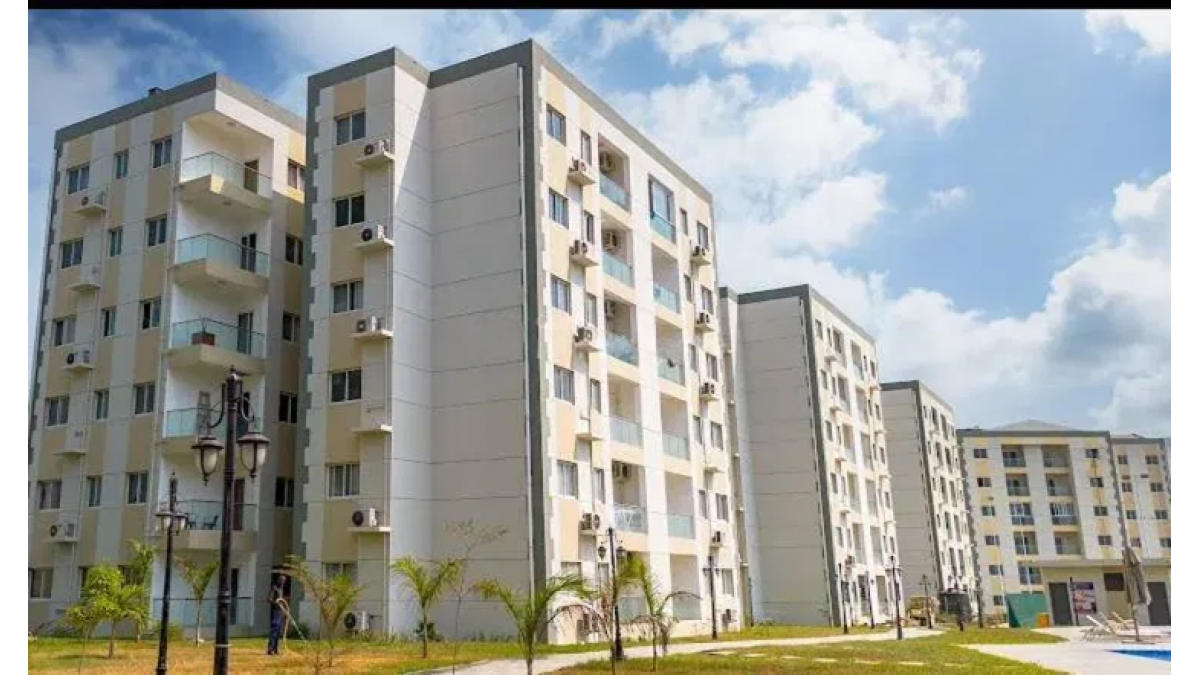 2 bed flat to let, Crown Lodge, Elystan Street - African Land