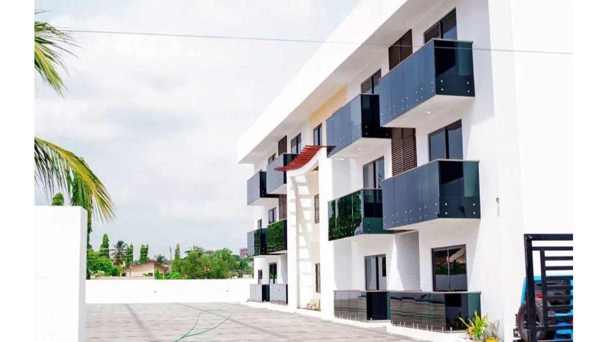 2 bed flat to let, Crown Lodge, Elystan Street - African Land