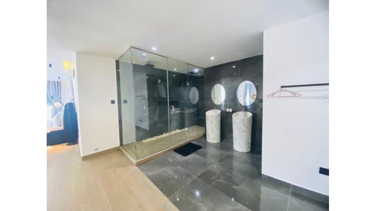 2 bed flat to let, Crown Lodge, Elystan Street - African Land