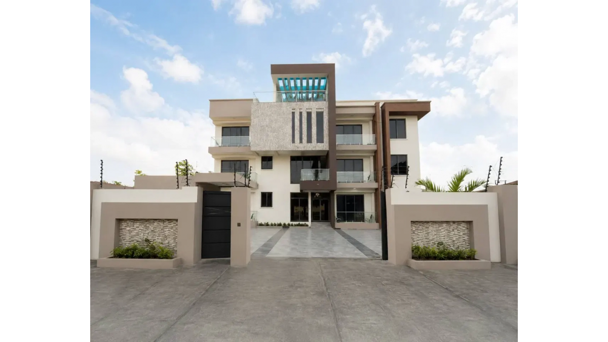 2 bed flat to let, Crown Lodge, Elystan Street - African Land