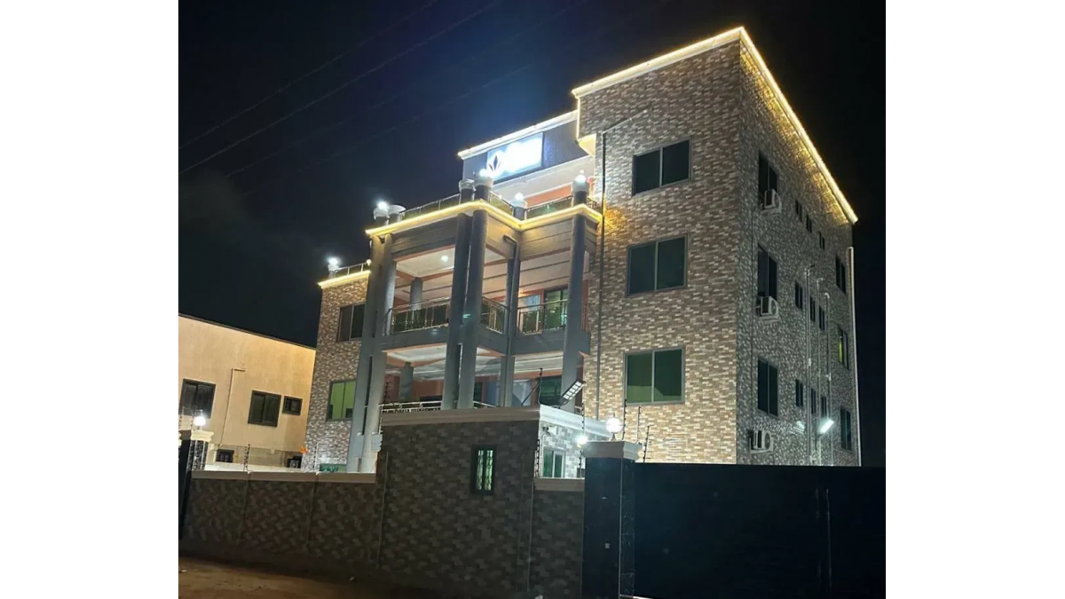 Luxury 2-Bedroom Furnished Airbnb Near Labadi Beach, Accra