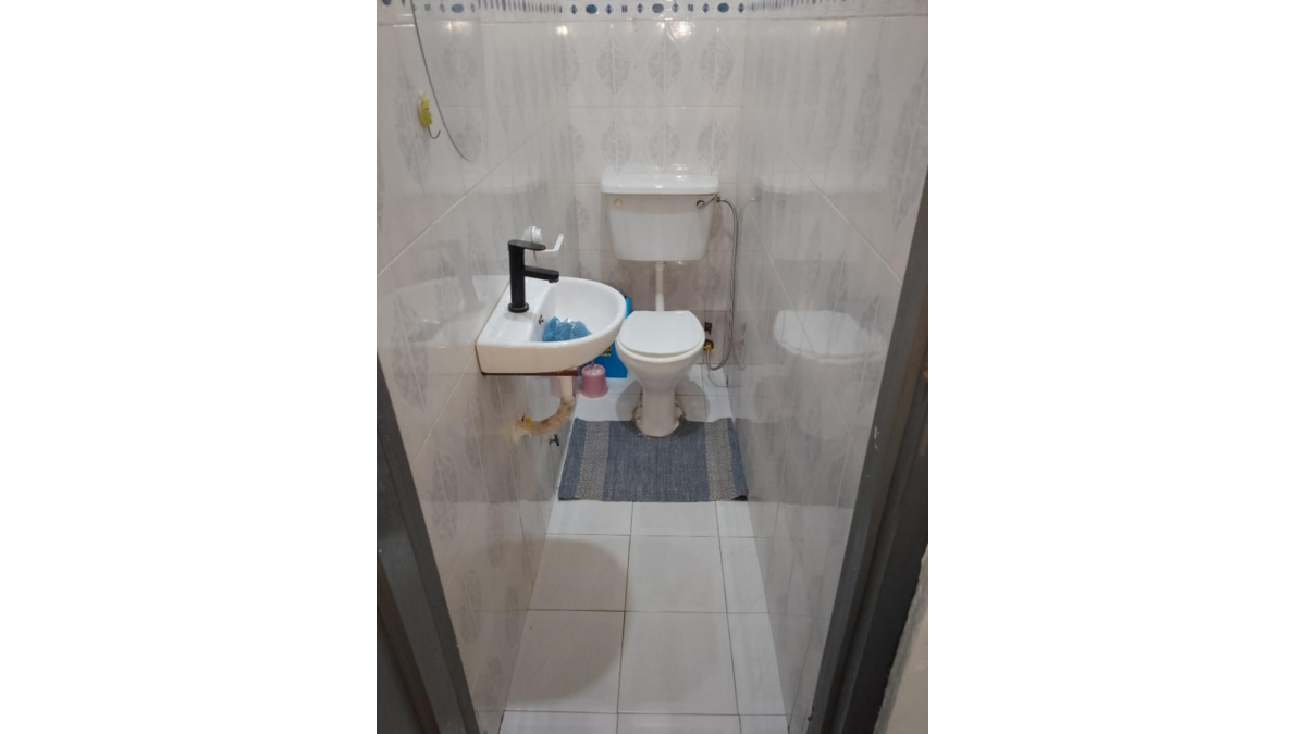2 bed flat to let, Crown Lodge, Elystan Street - African Land
