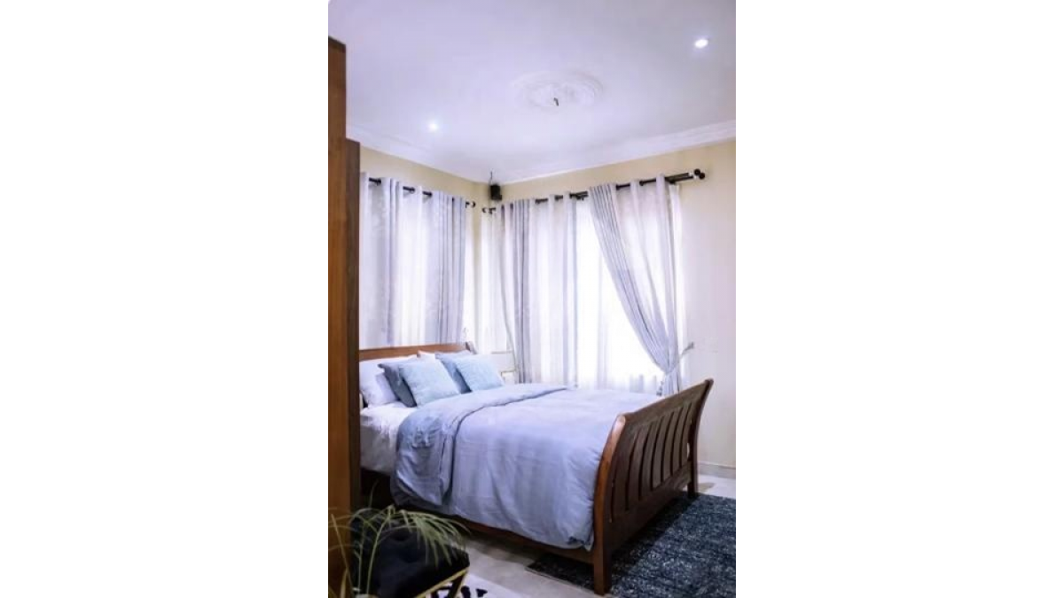 2 bed flat to let, Crown Lodge, Elystan Street - African Land