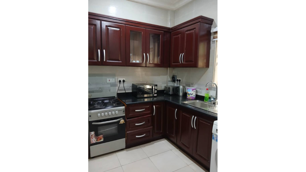 2 bed flat to let, Crown Lodge, Elystan Street - African Land