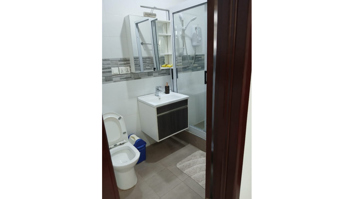 2 bed flat to let, Crown Lodge, Elystan Street - African Land