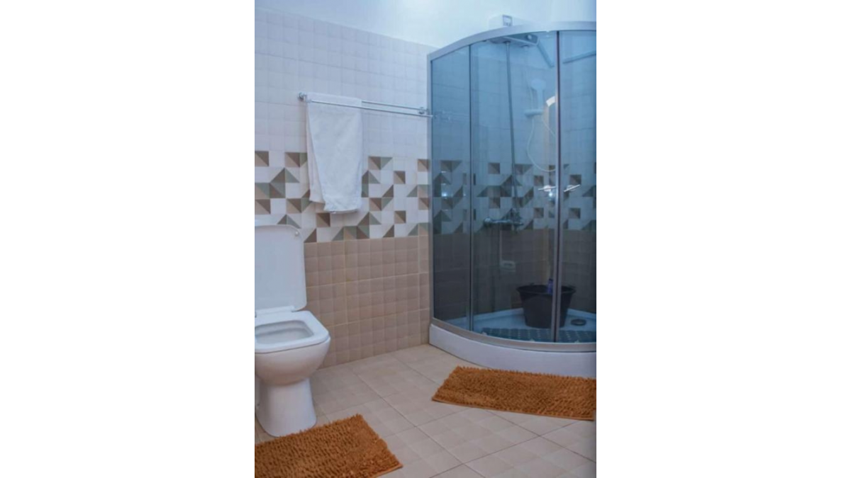 2 bed flat to let, Crown Lodge, Elystan Street - African Land