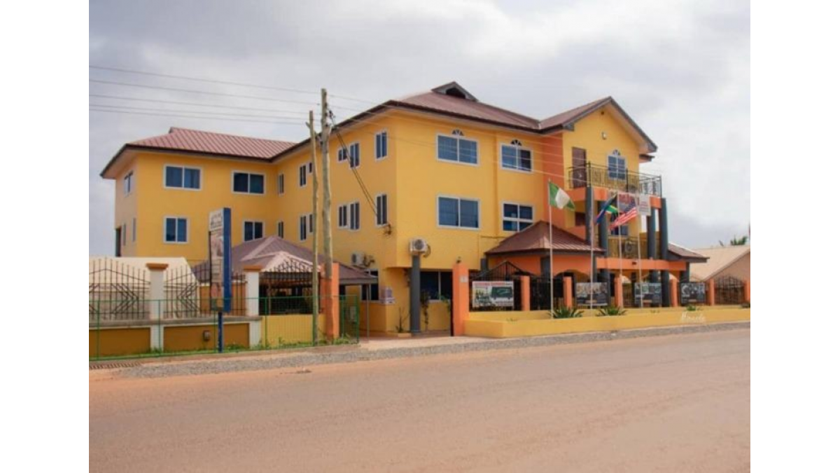 2 bed flat to let, Crown Lodge, Elystan Street - African Land