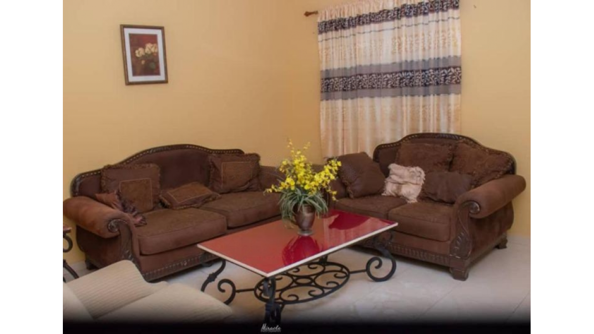 2 bed flat to let, Crown Lodge, Elystan Street - African Land