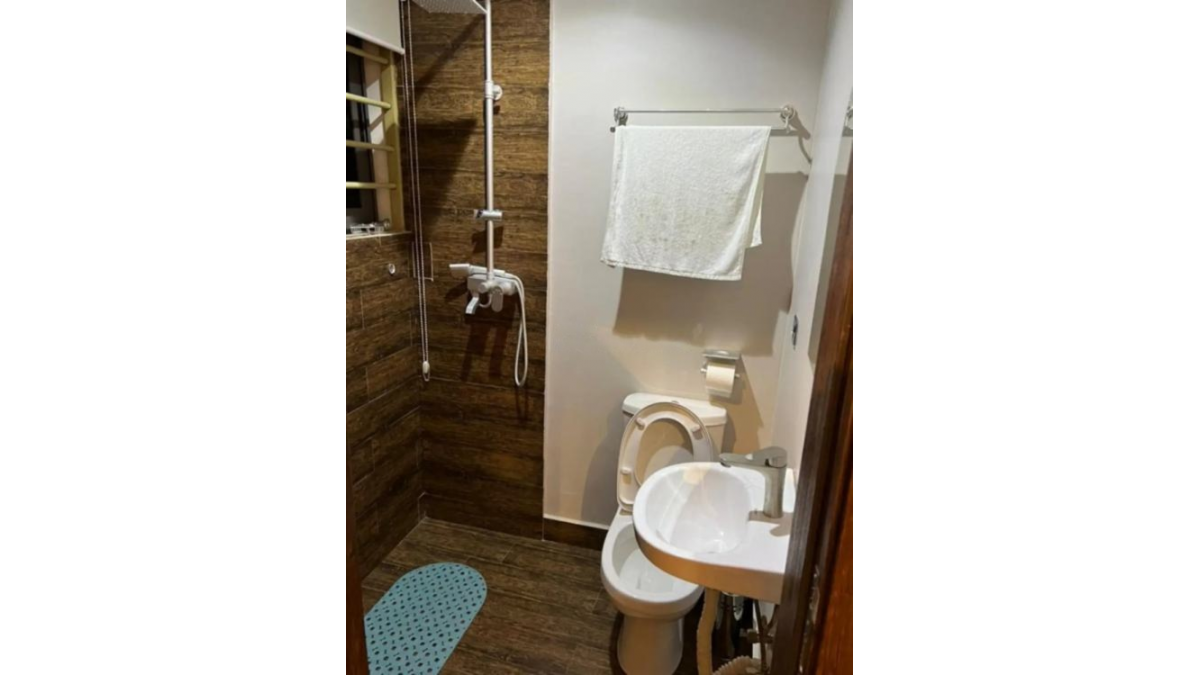 2 bed flat to let, Crown Lodge, Elystan Street - African Land