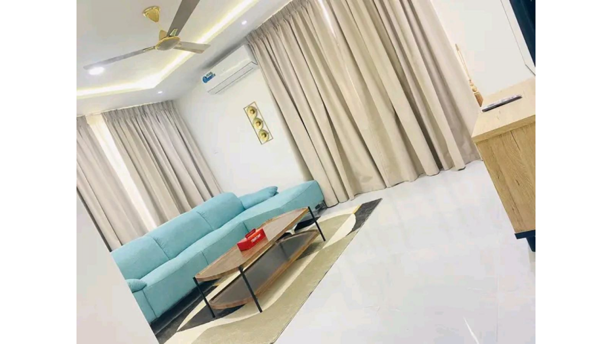 2 bed flat to let, Crown Lodge, Elystan Street - African Land