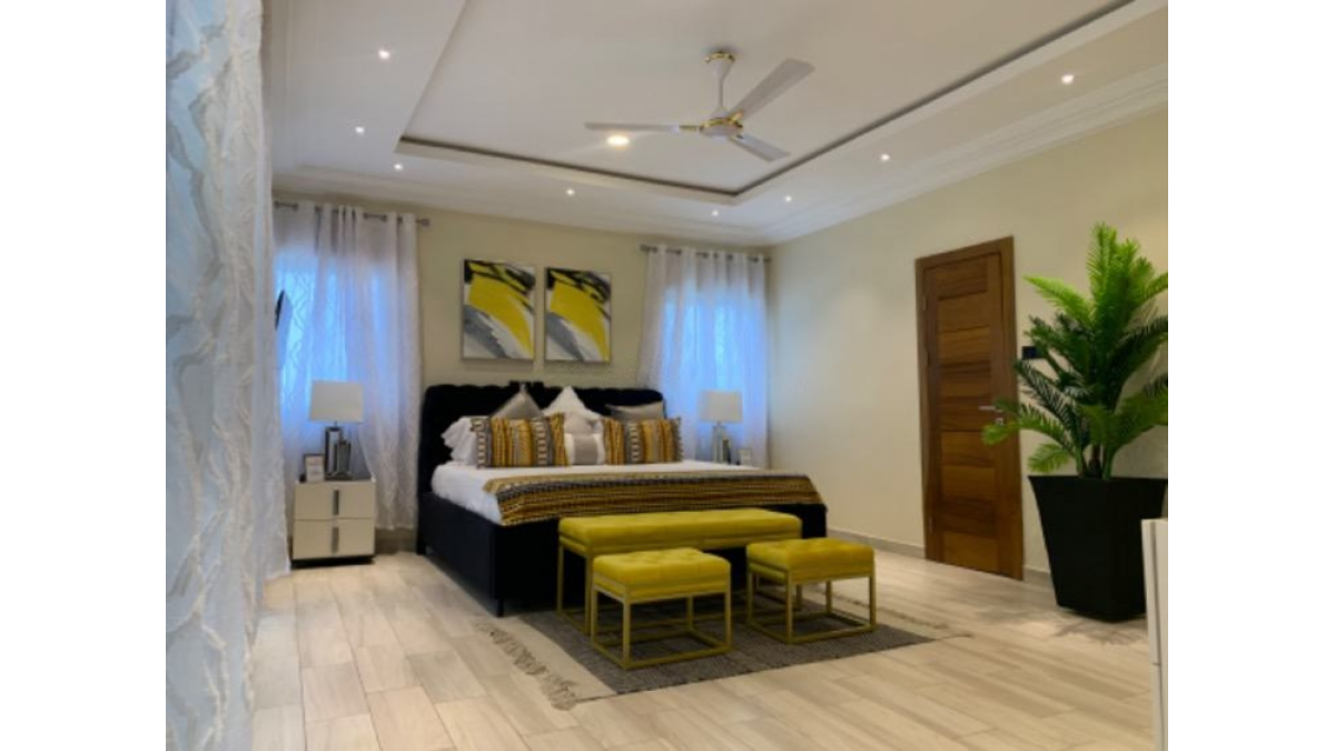 2 bed flat to let, Crown Lodge, Elystan Street - African Land