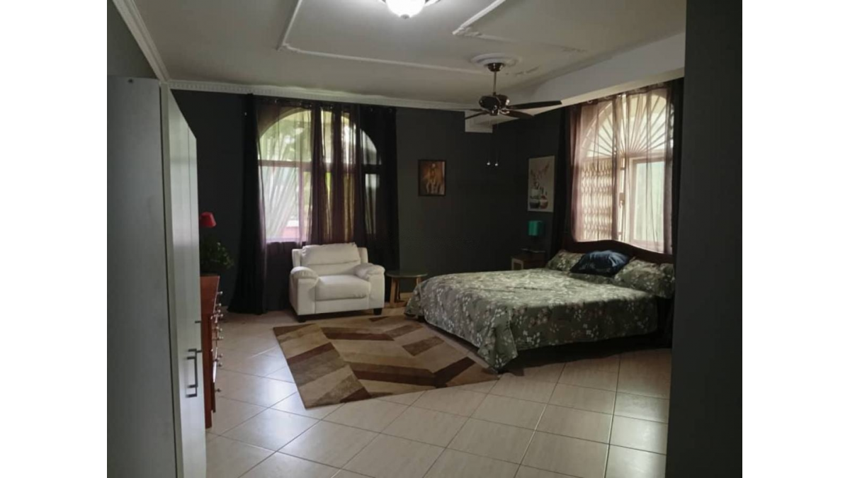 2 bed flat to let, Crown Lodge, Elystan Street - African Land