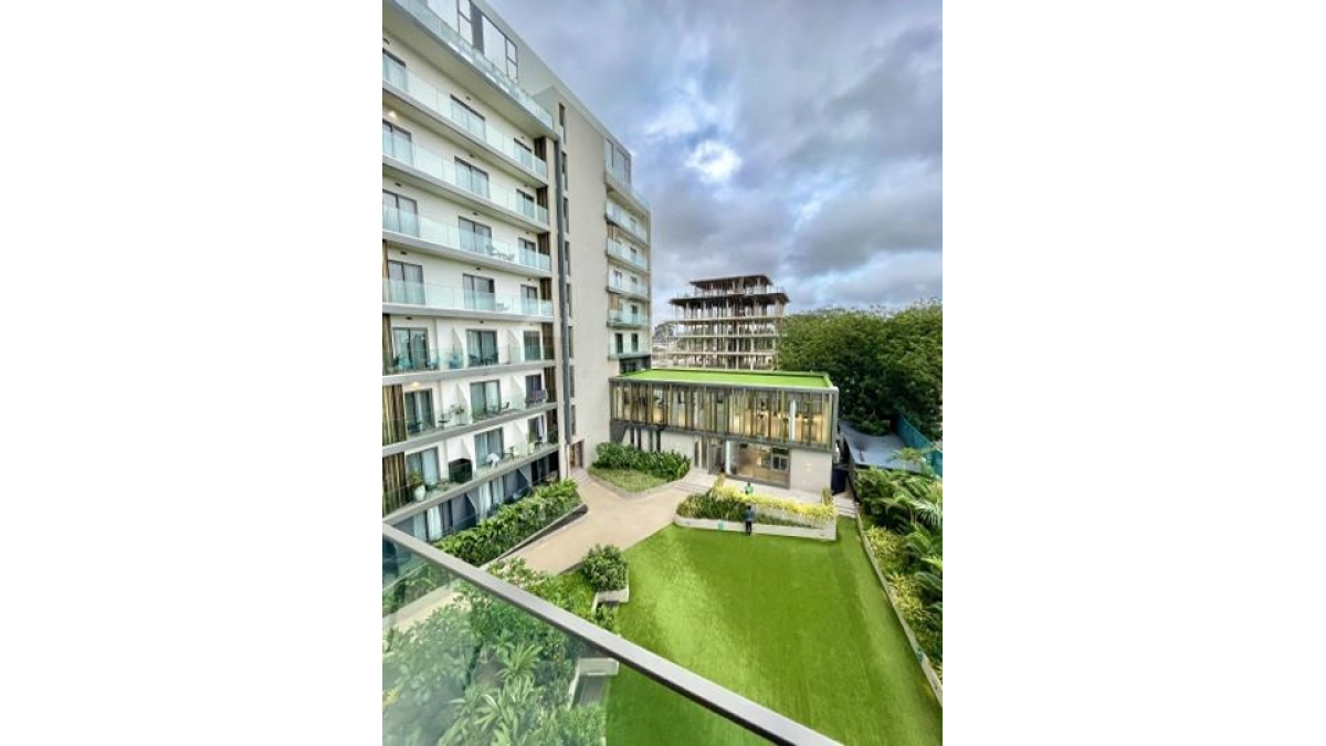 2 bed flat to let, Crown Lodge, Elystan Street - African Land