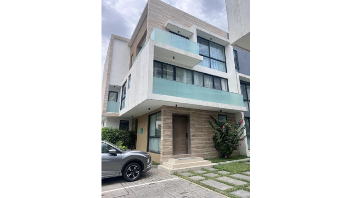 Luxury 1-Bedroom Furnished Apartment for Short Let in Cantonments, Accra