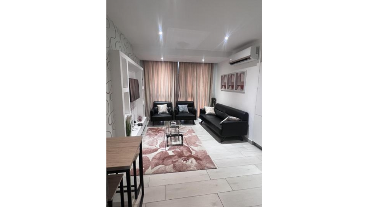 2 bed flat to let, Crown Lodge, Elystan Street - African Land