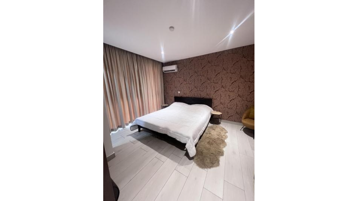 2 bed flat to let, Crown Lodge, Elystan Street - African Land