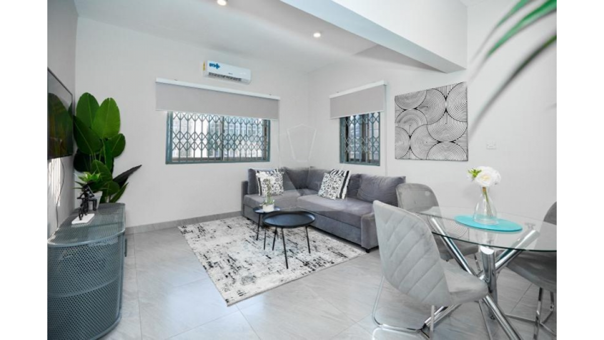 2 bed flat to let, Crown Lodge, Elystan Street - African Land