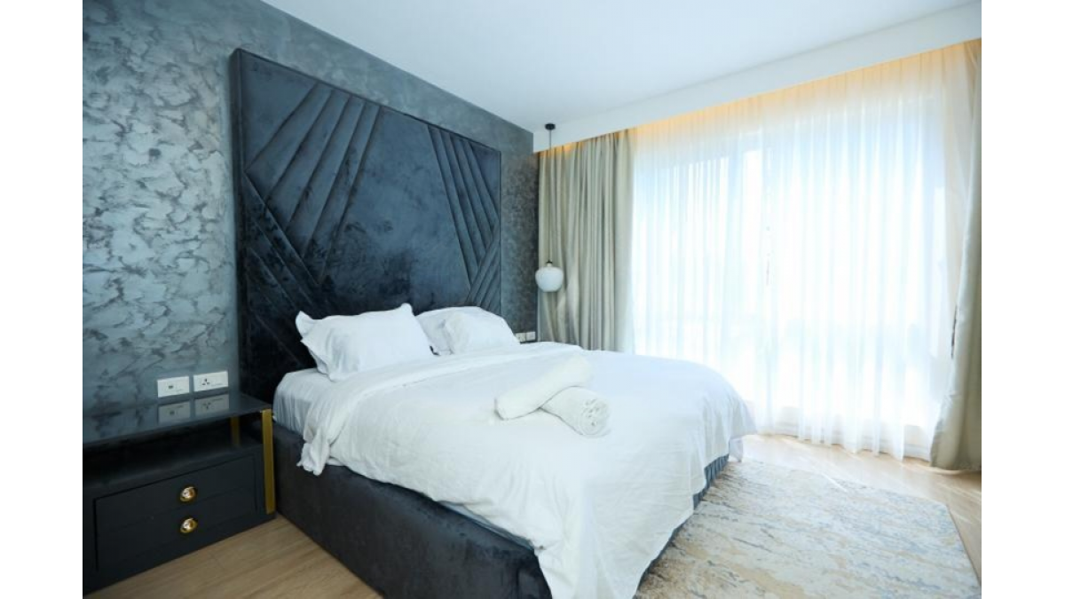 2 bed flat to let, Crown Lodge, Elystan Street - African Land