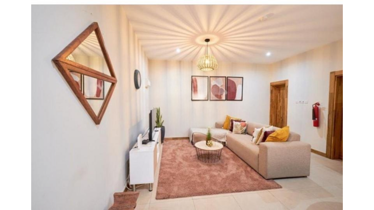 2 bed flat to let, Crown Lodge, Elystan Street - African Land