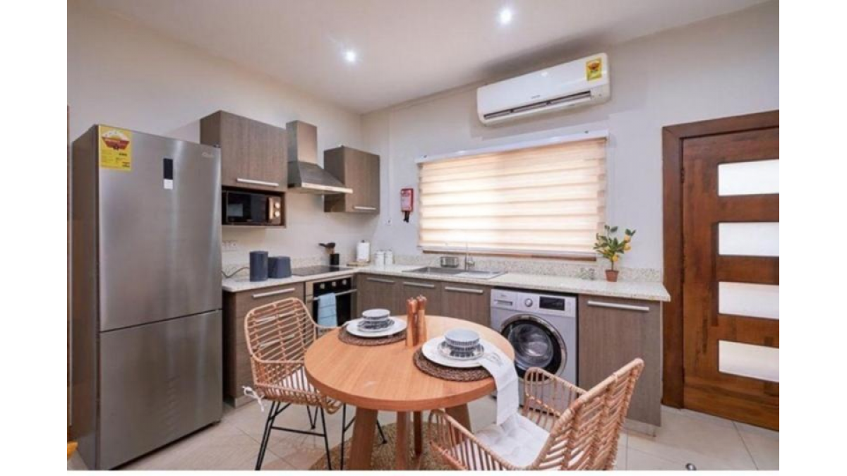 2 bed flat to let, Crown Lodge, Elystan Street - African Land
