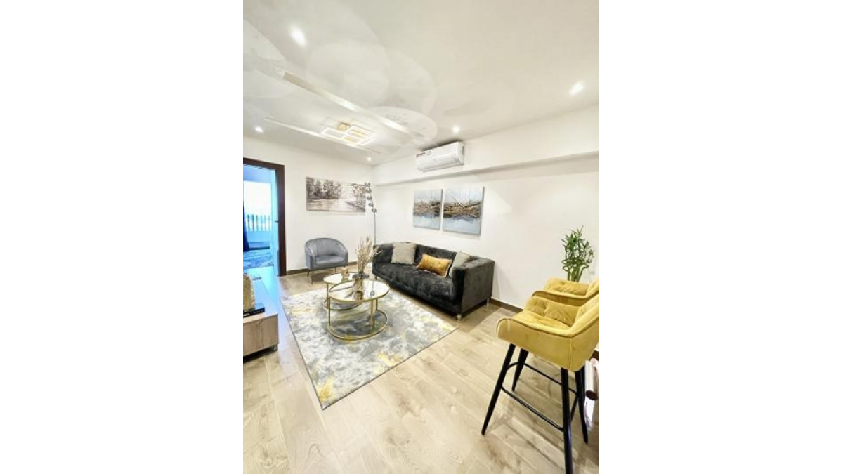 2 bed flat to let, Crown Lodge, Elystan Street - African Land