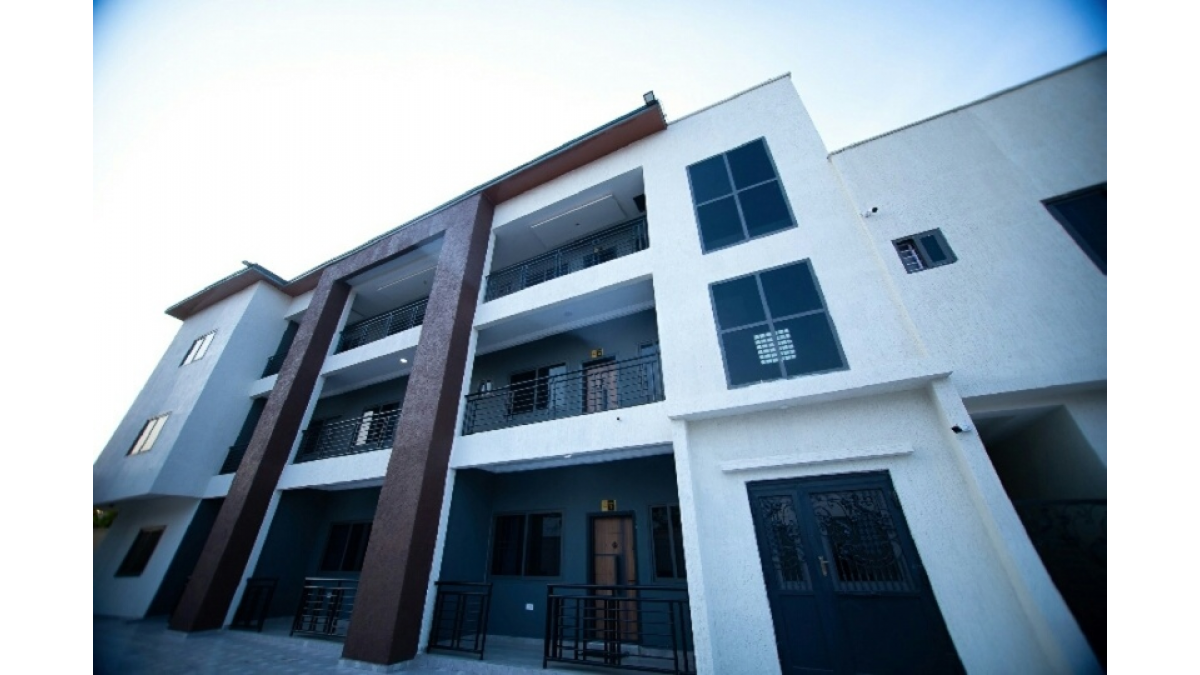 2 bed flat to let, Crown Lodge, Elystan Street - African Land