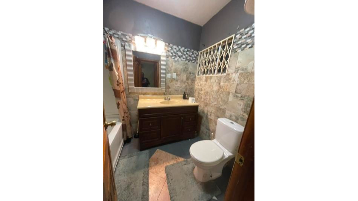 2 bed flat to let, Crown Lodge, Elystan Street - African Land