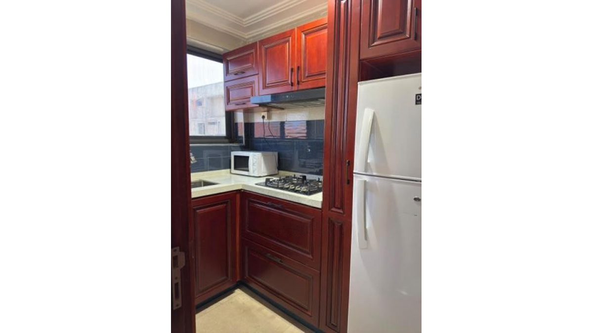 2 bed flat to let, Crown Lodge, Elystan Street - African Land