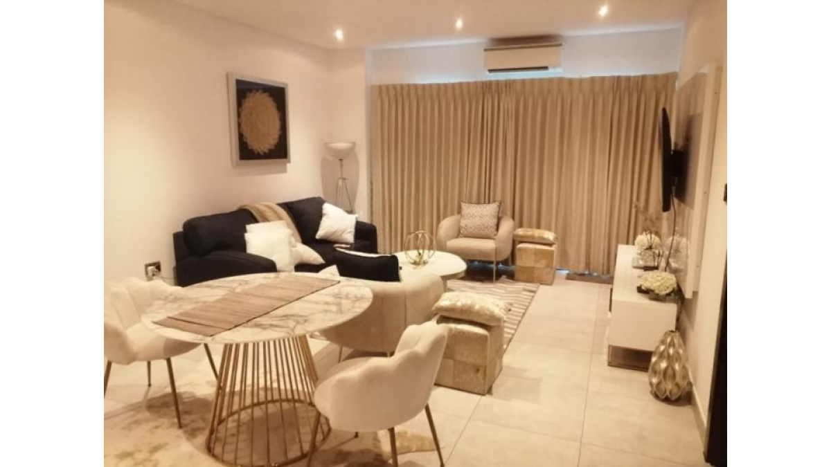 2 bed flat to let, Crown Lodge, Elystan Street - African Land
