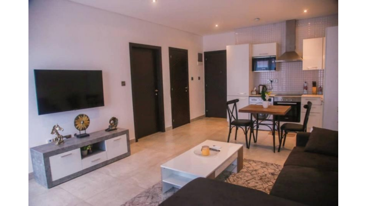 2 bed flat to let, Crown Lodge, Elystan Street - African Land