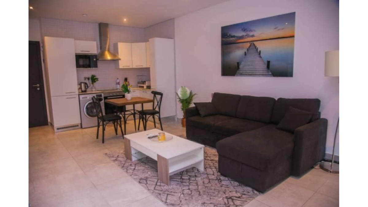 2 bed flat to let, Crown Lodge, Elystan Street - African Land