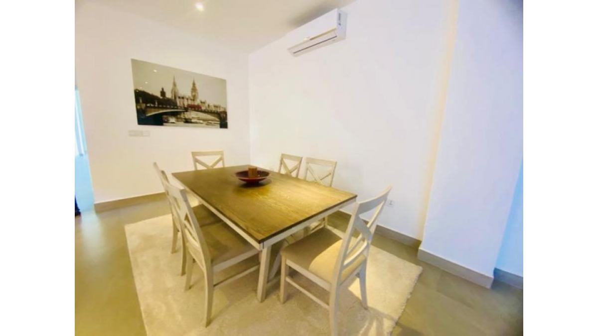 2 bed flat to let, Crown Lodge, Elystan Street - African Land
