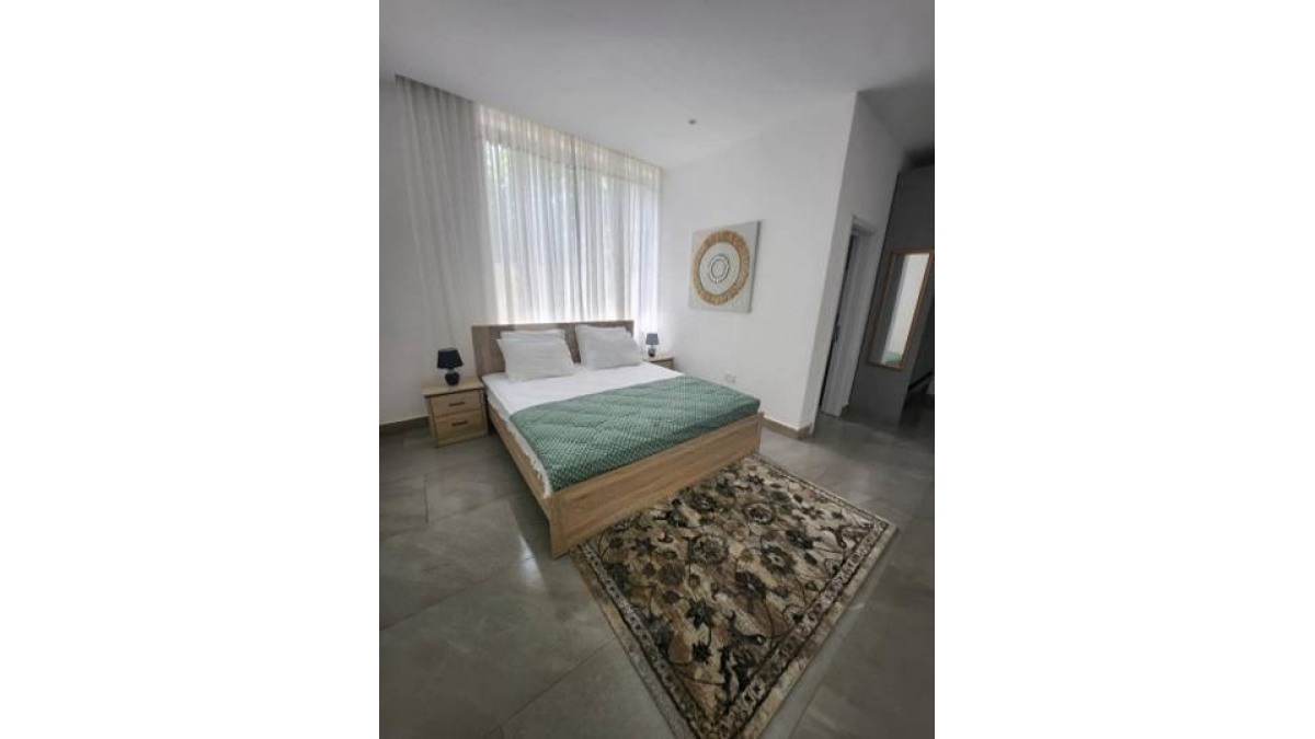 2 bed flat to let, Crown Lodge, Elystan Street - African Land