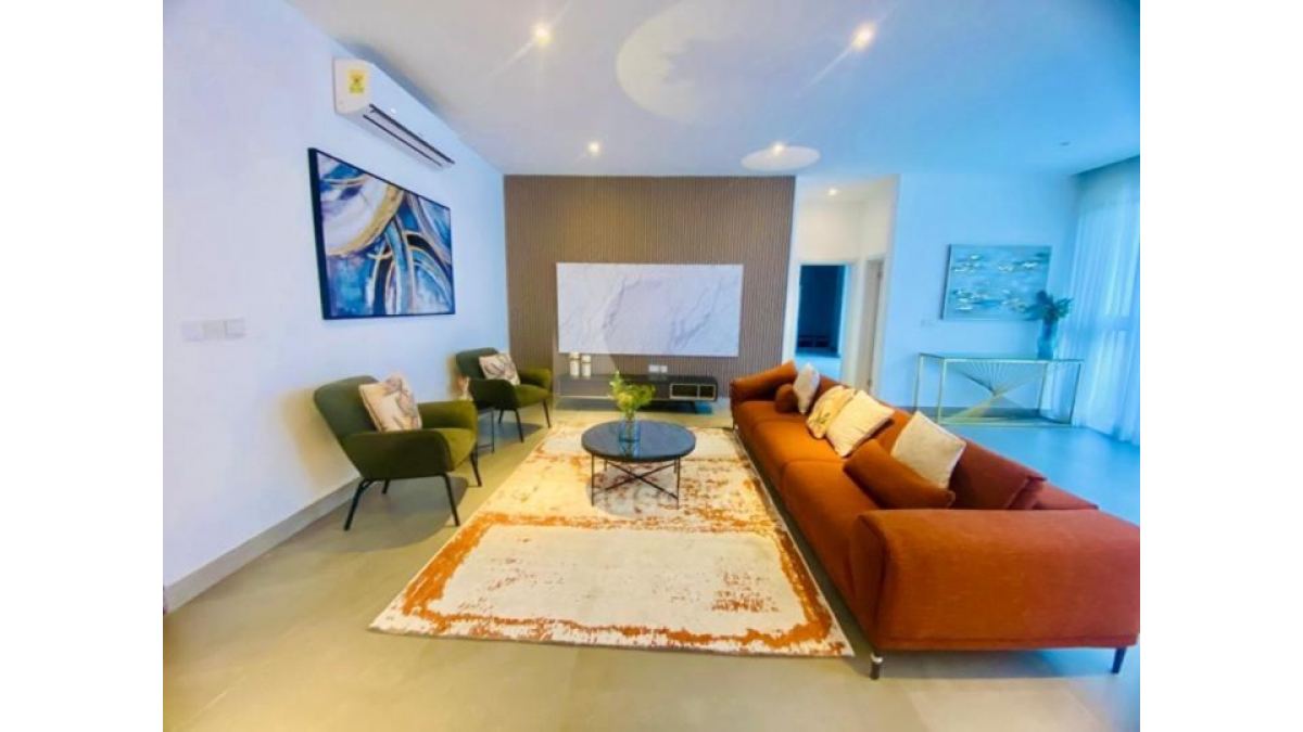2 bed flat to let, Crown Lodge, Elystan Street - African Land