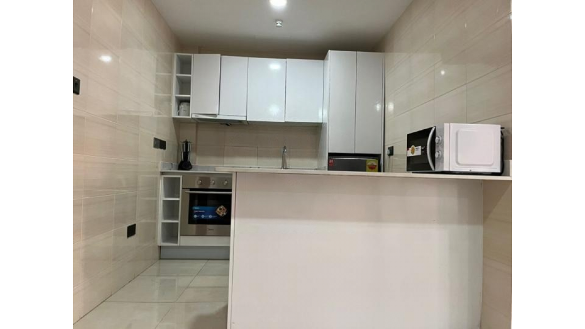 2 bed flat to let, Crown Lodge, Elystan Street - African Land