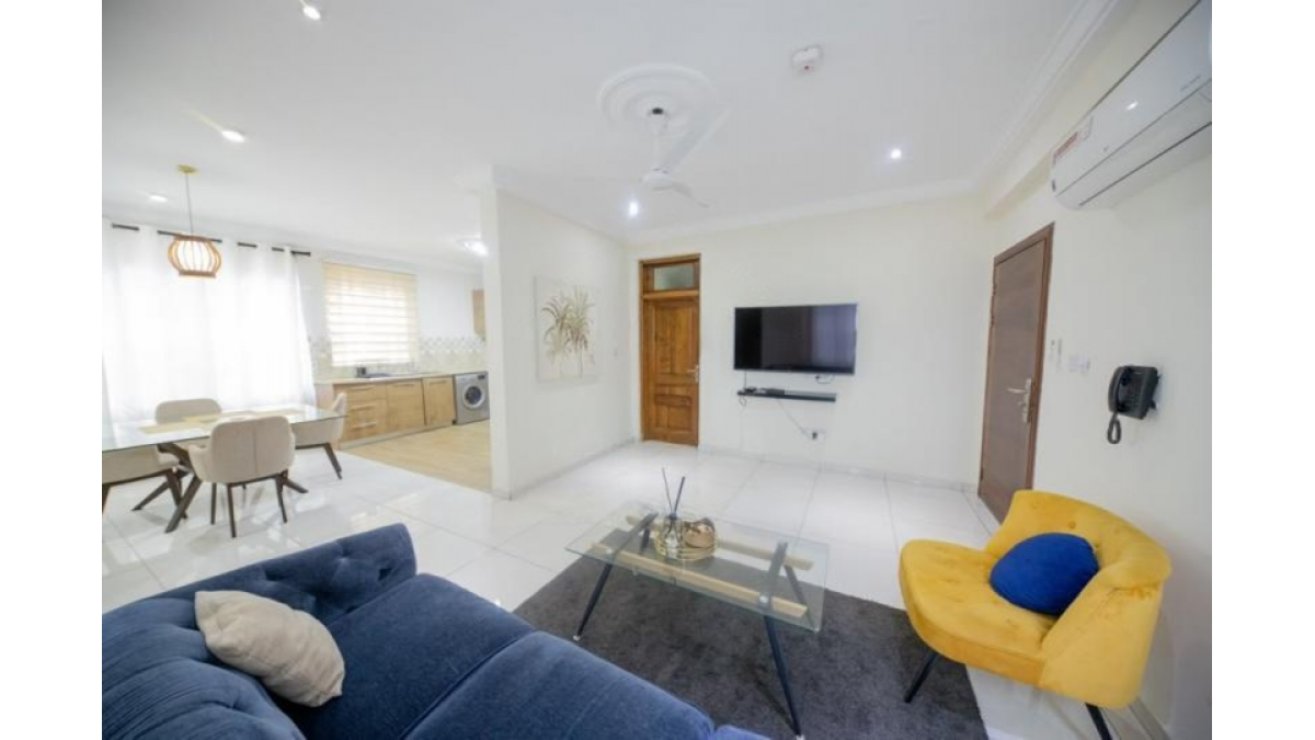 2 bed flat to let, Crown Lodge, Elystan Street - African Land