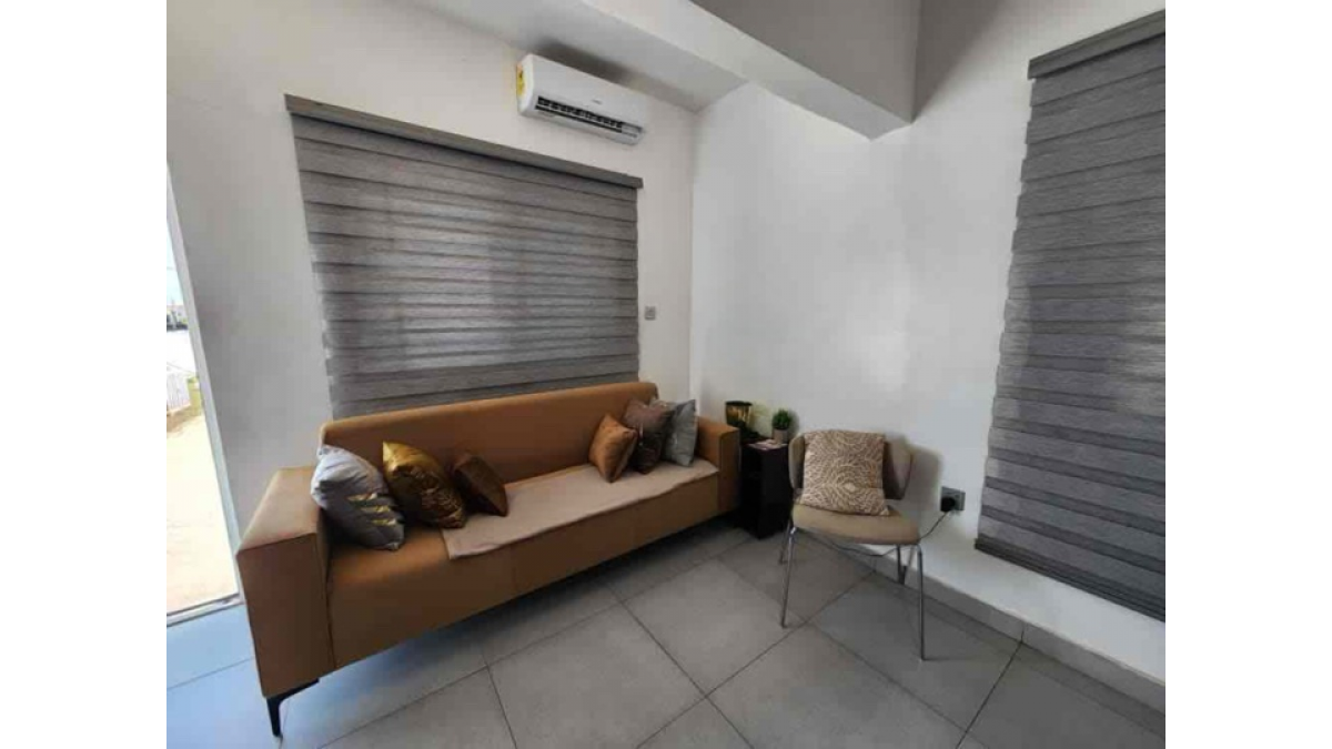 2 bed flat to let, Crown Lodge, Elystan Street - African Land