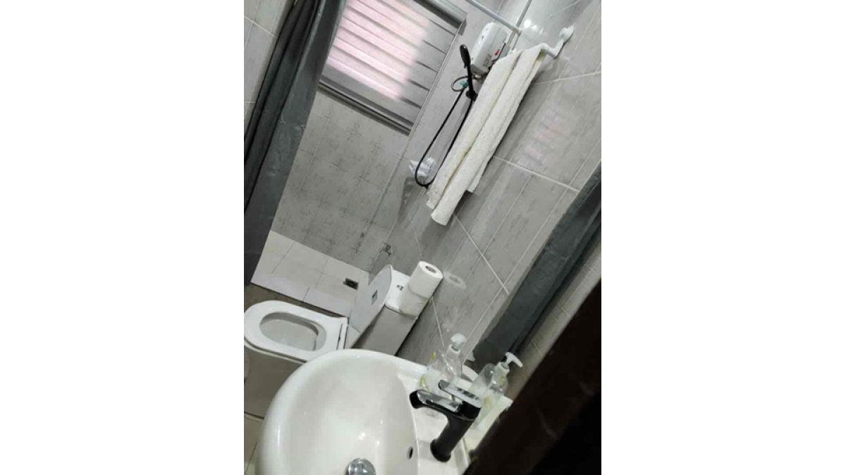 2 bed flat to let, Crown Lodge, Elystan Street - African Land