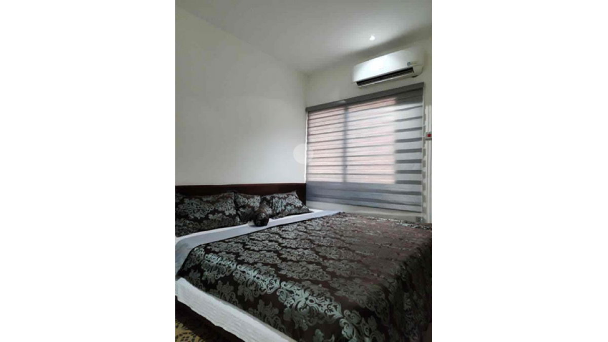2 bed flat to let, Crown Lodge, Elystan Street - African Land