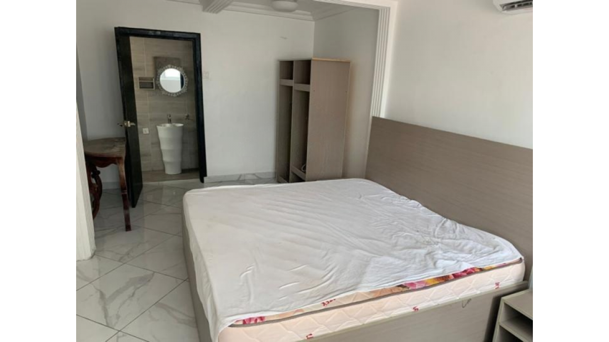 2 bed flat to let, Crown Lodge, Elystan Street - African Land