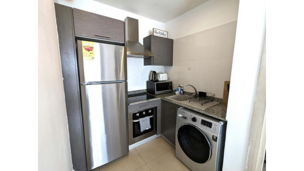 2 bed flat to let, Crown Lodge, Elystan Street - African Land