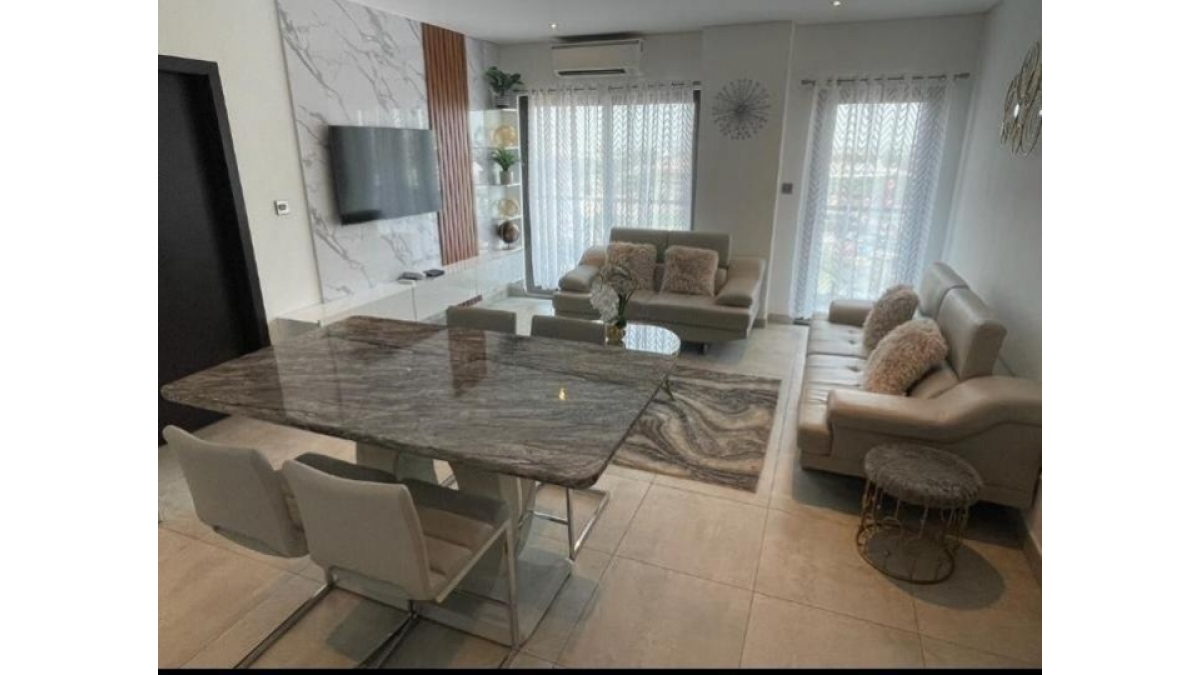 2 bed flat to let, Crown Lodge, Elystan Street - African Land